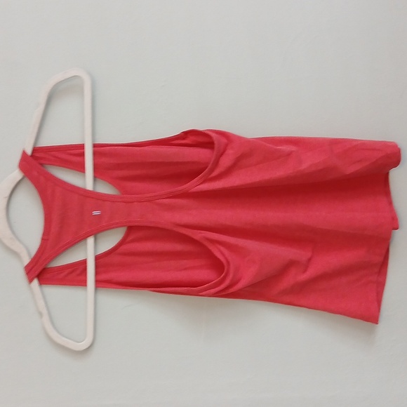 NOBULL Women's Red Tank Top With Logo Size Medium - Picture 4 of 5